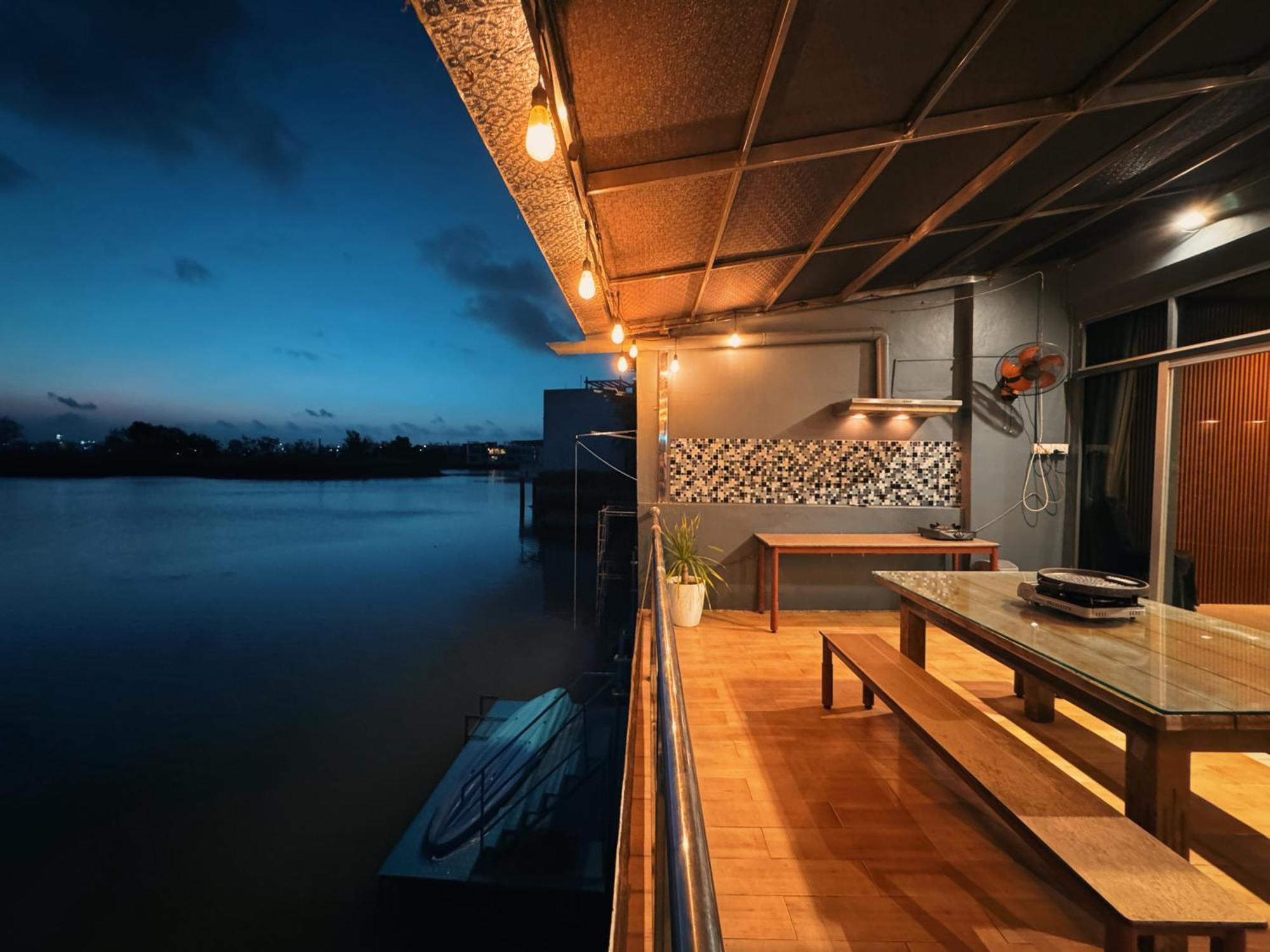 Canoe And Fishing , Free Pickup Villa Batam Екстериор снимка