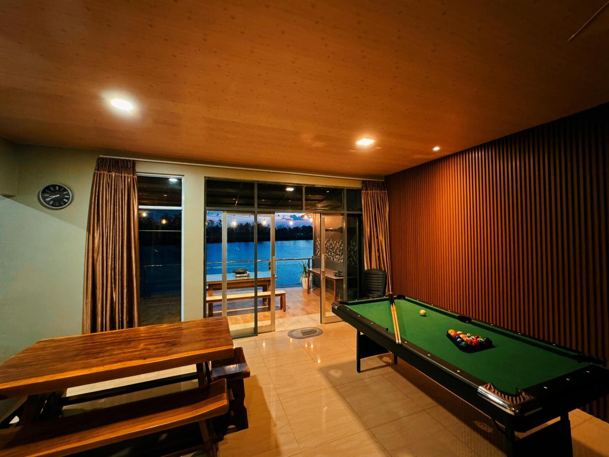 Canoe And Fishing , Free Pickup Villa Batam Екстериор снимка