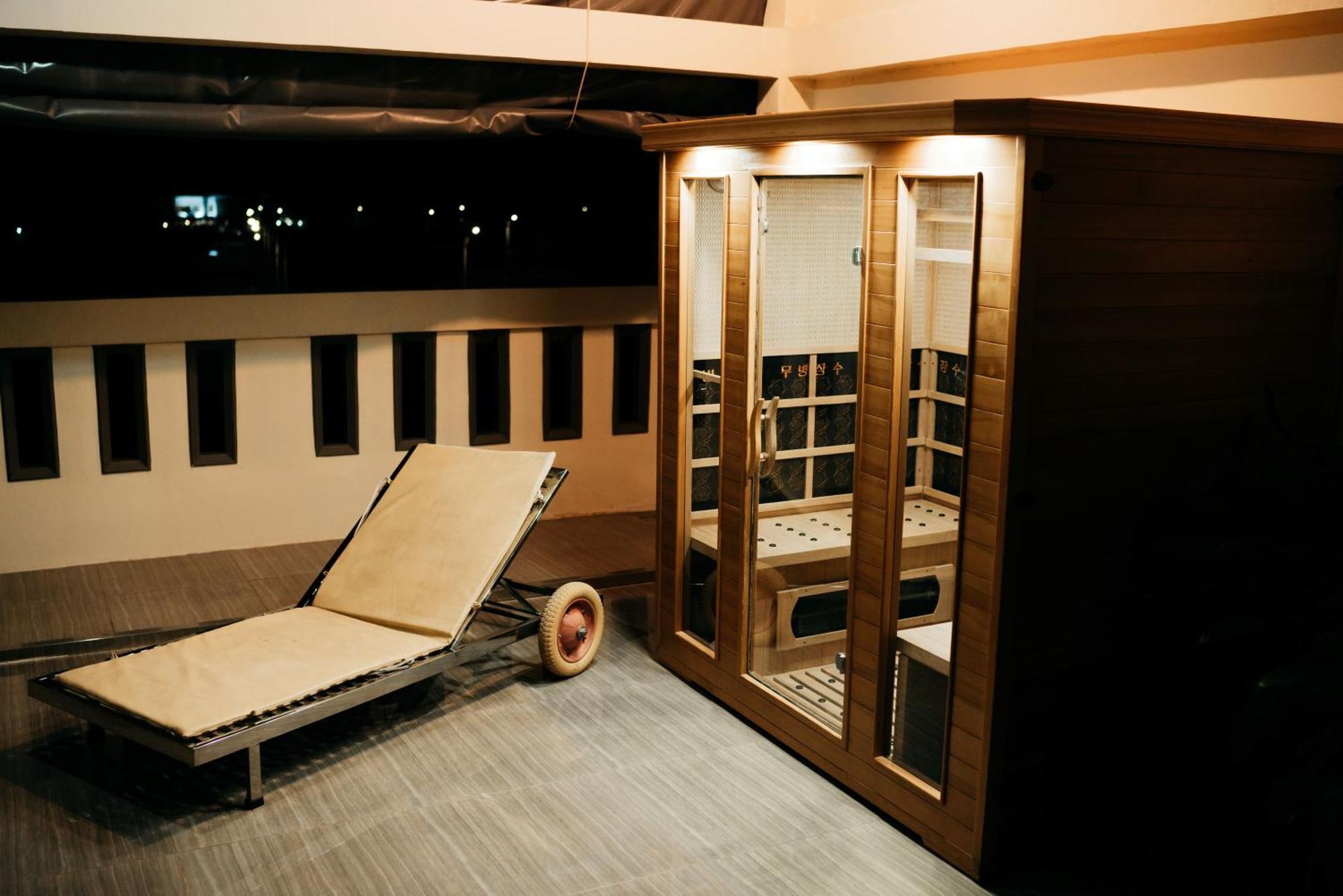 Canoe And Fishing , Free Pickup Villa Batam Екстериор снимка